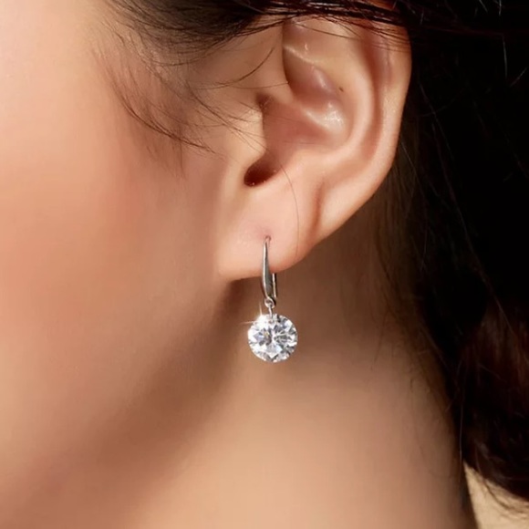 **New 925 Sterling Silver Diamond 💎 Earrings - Picture 4 of 6